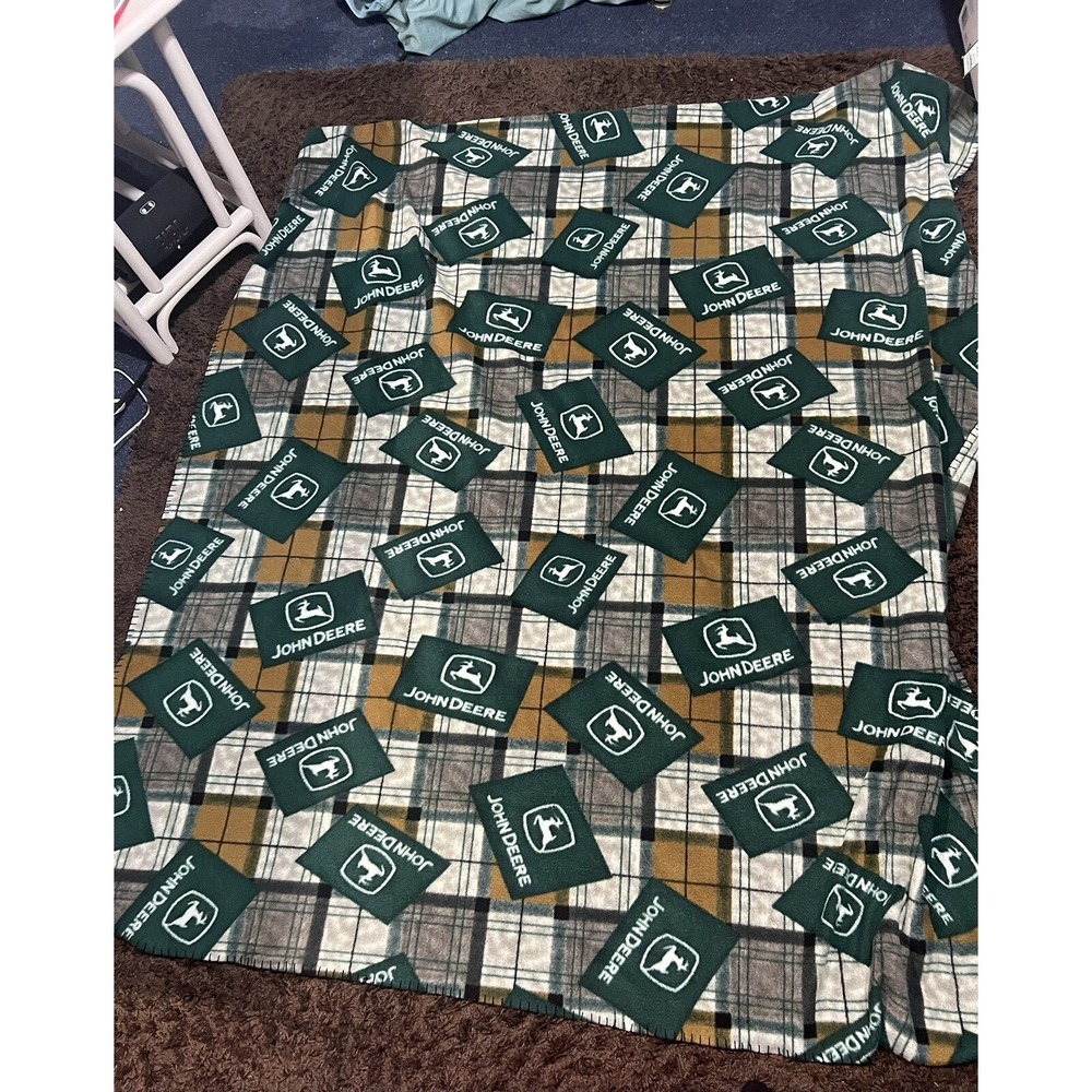 JOHN DEERE‎ Blanket Throw 66"x 58"Green